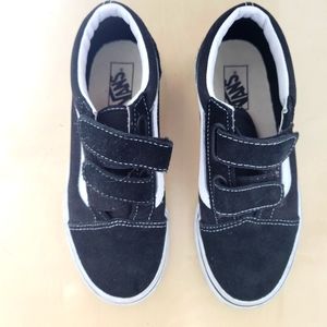 Kids Black Vans Size 2.5